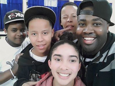 Plaaslike talent eersdaags op die kassie